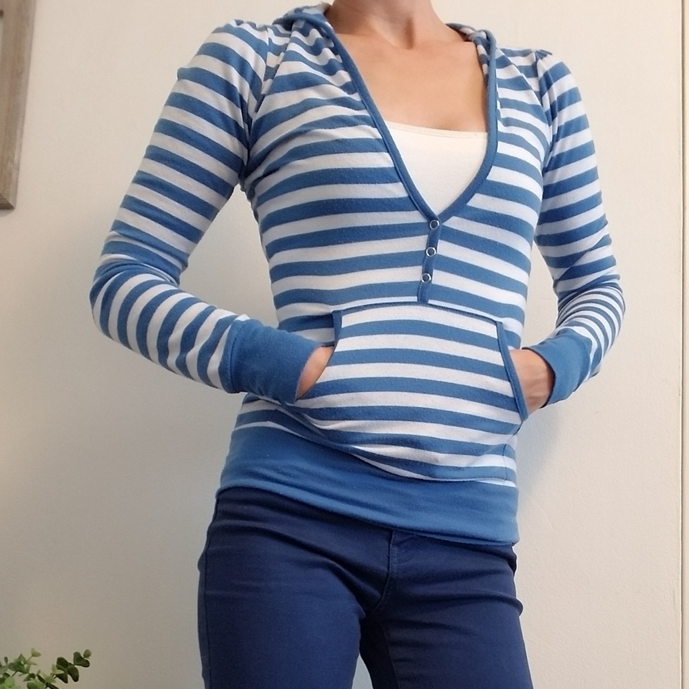Urban Behavior Women's Top Striped with Hood, XS